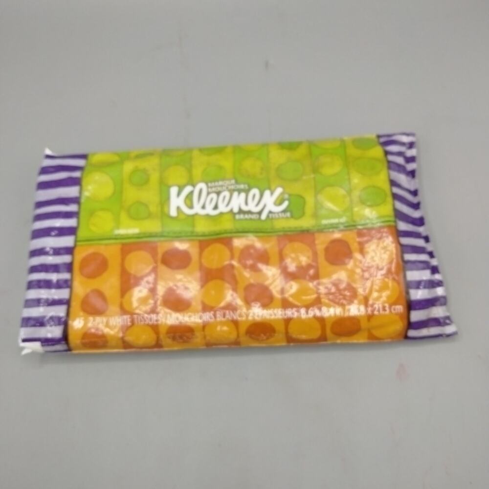 Kleenex Tissues Anywhere Everywhere Sealed Vintage 2002
